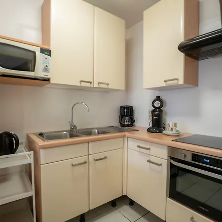 Appartement Centrally Located Graaf Jan By Interhome *