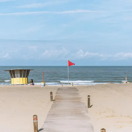 Centrally Located Graaf Jan By Interhome Appartamento Blankenberge