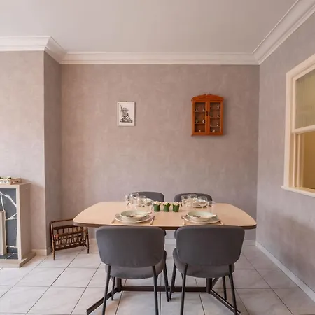 Centrally Located Graaf Jan By Interhome Appartement