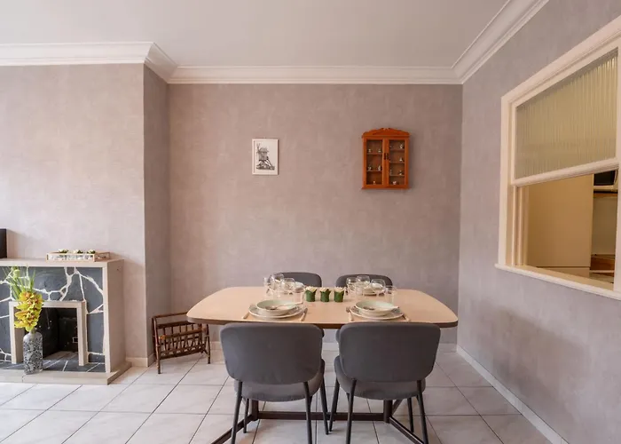 Centrally Located Graaf Jan By Interhome Appartamento