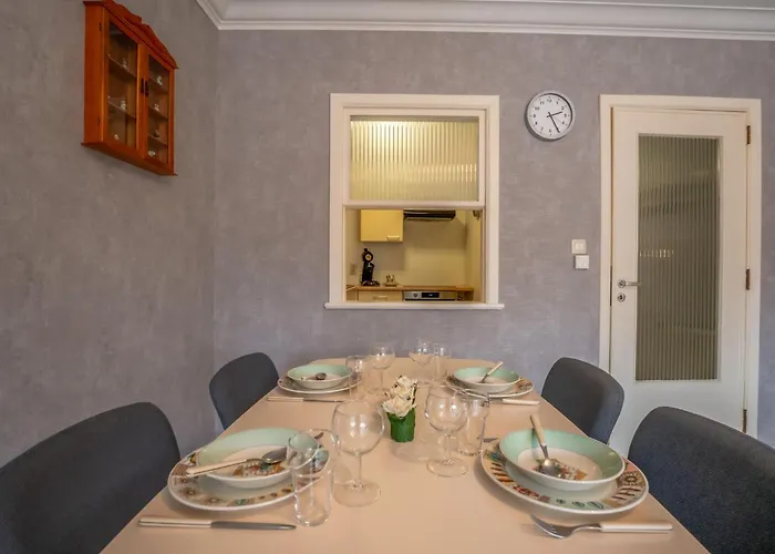 Centrally Located Graaf Jan By Interhome Appartamento *